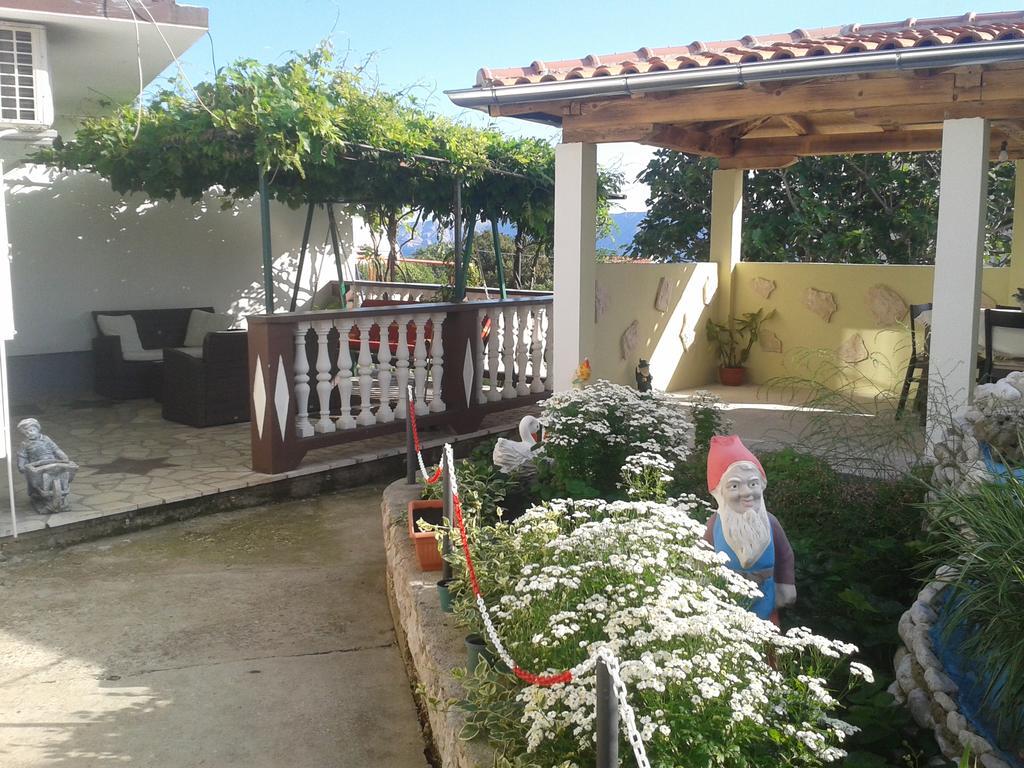 Apartment Ines Novi Vinodolski Buitenkant foto
