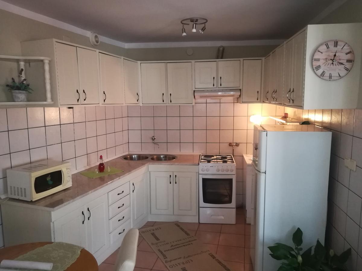 Apartment Ines Novi Vinodolski Buitenkant foto