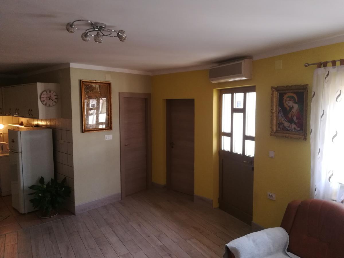 Apartment Ines Novi Vinodolski Buitenkant foto